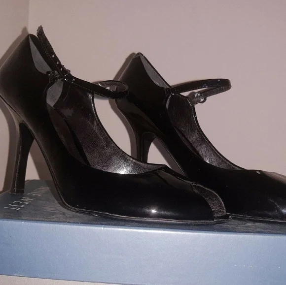 NineWest ‘NW Carlen’ Patent Leather Peep Toe Heels - Picture 6 of 8